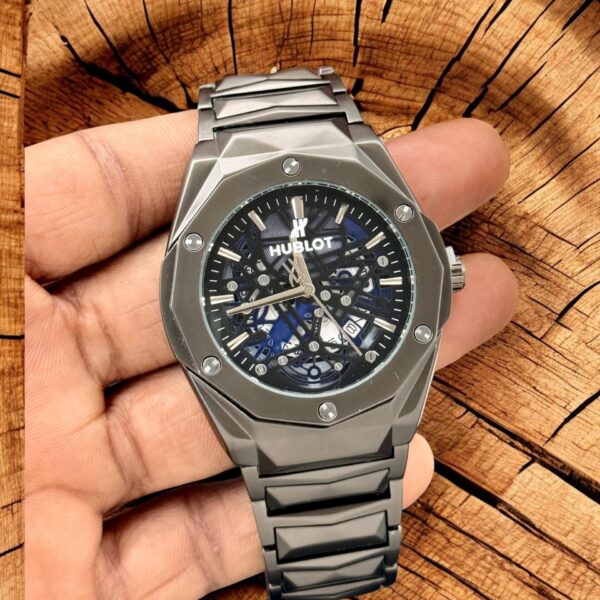 Hublot Big Bang first copy men’s watch – black spider dial, chronograph, quartz movement.