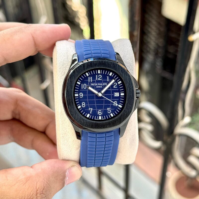Patek Philippe Aquanaut Bue Quartz first copy – navy blue dial with date display.