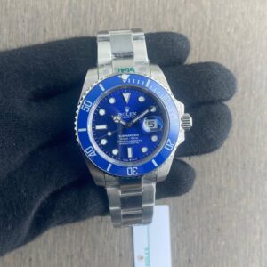 Close shot of Rolex Submarine Silver Bracelet Blue Dial 41 First Copy Watch
