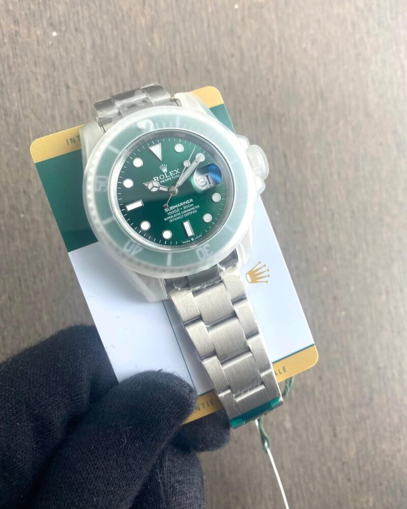 Full shot of Rolex Submarine Silver Green Hulk 41 First Copy Watch