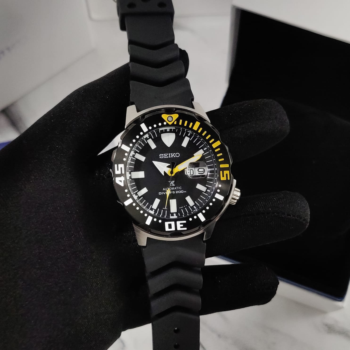 Seiko-Yellow-Fin-Tuna-Black-Dial-1 Seiko Yellow Fin Tuna Black Dial First Copy Watch - Image 1