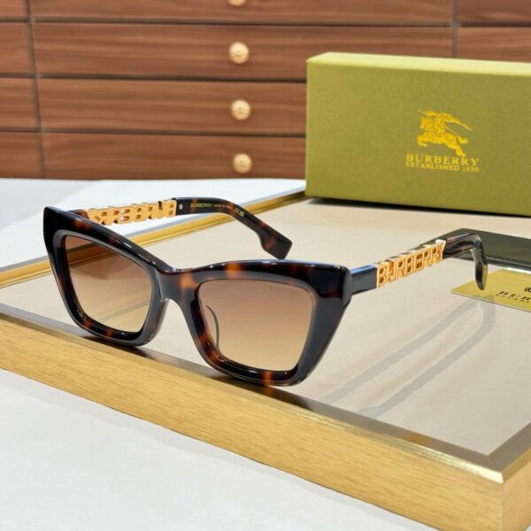 Burberry Women First Copy Sunglasses