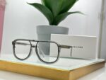 Marc Jacobs Unisex Oversized Square Aviator Glasses - Image 4