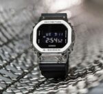 Casio G-Shock Metal Body DW-5600BB-1