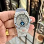 Audemars Piguet Royal Oak 43MM Tapisserie Silver Quartz - Image 2