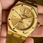 Audemars Piguet Royal Oak Gold 45mm Quartz - Image 3