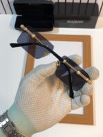 Balmain Sunglasses Black-Grey Frame - Image 3