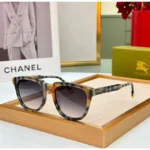 Burberry Wayfarer Sunglasses Black