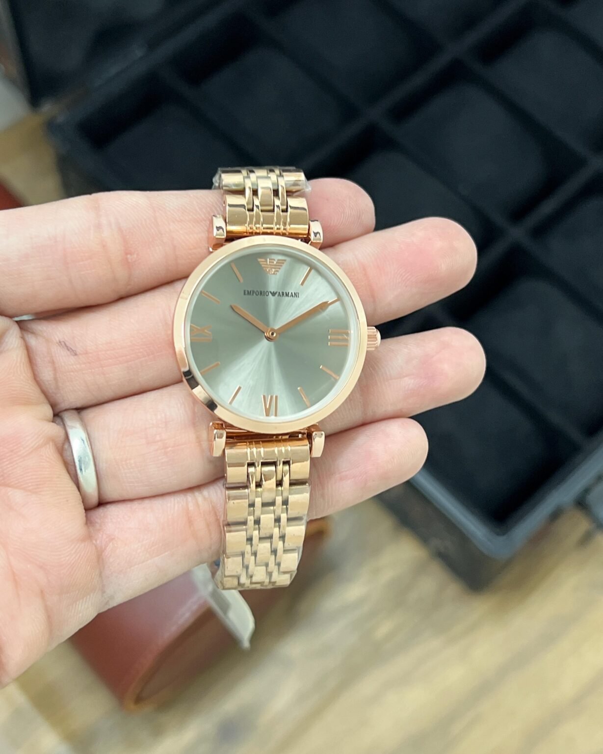 Emporio-Armani-AR3258-Pink-Sunray-Dial-Quartz-38mm-1 Emporio Armani AR3258 Pink Sunray Dial Quartz 38mm - Image 1