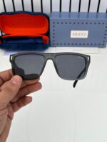 Gucci Square Black Sunglasses Plastic - Image 2