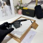 Gucci Wayfarer Women Black UV Protection - Image 3