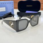 Gucci Women Sunglass Black Frame UV Protected - Image 3