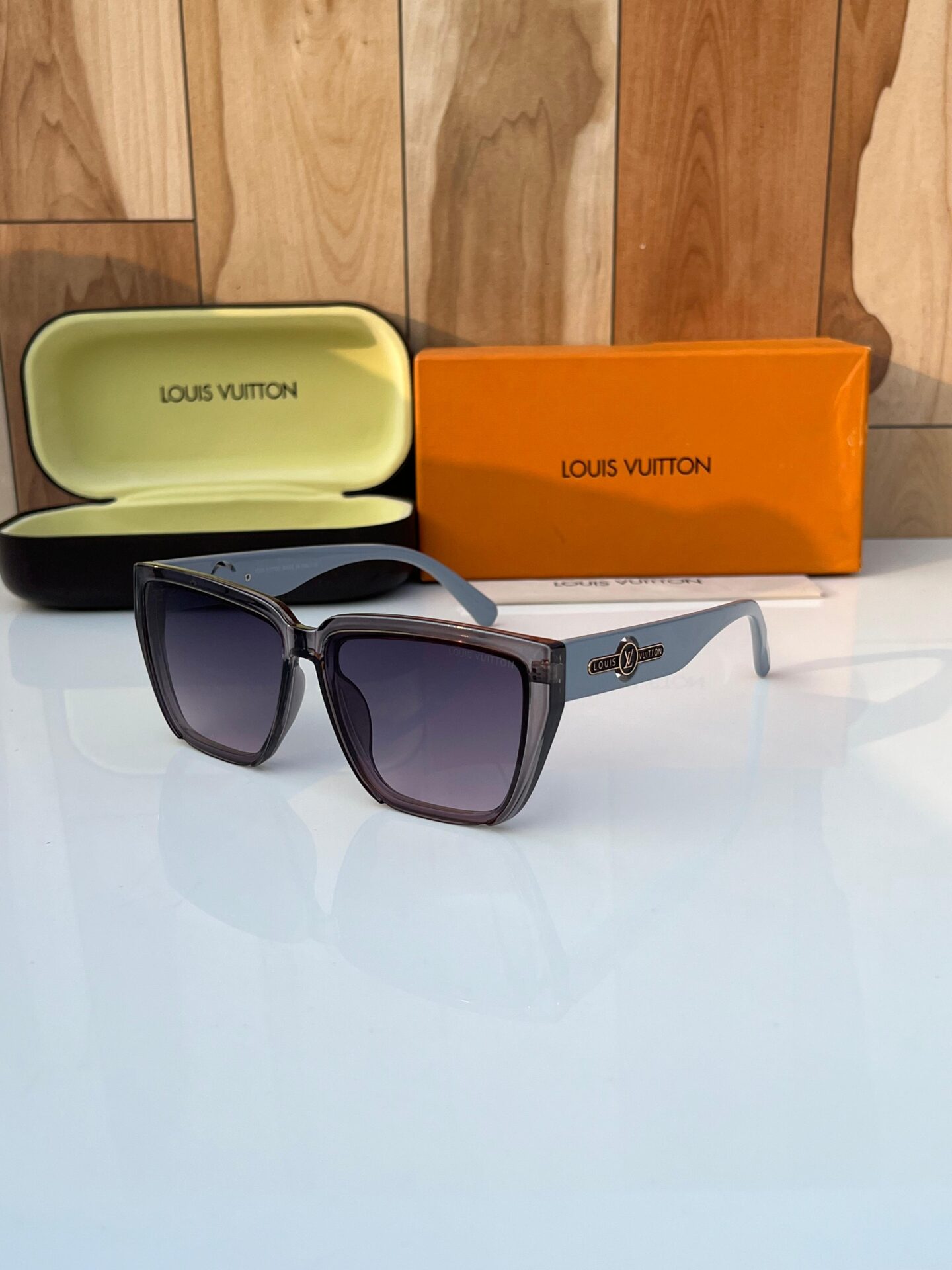 Louis-Vuitton-Pilot-Gray-Sunglasses-1 Louis Vuitton Pilot Gray Sunglasses - Image 1