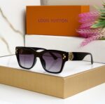 Louis Vuitton Square Sunglasses Brown Gradient Tortoiseshell - Image 2