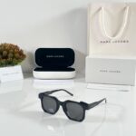 Marc Jacobs 5332 Black Square Sunglasses