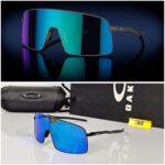 Oakley Sunglasses Men - Black Frame - Grey Lens - Image 6