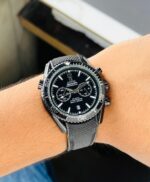 Omega Seamaster 42MM Black Dial Chronograph Quartz - Image 3