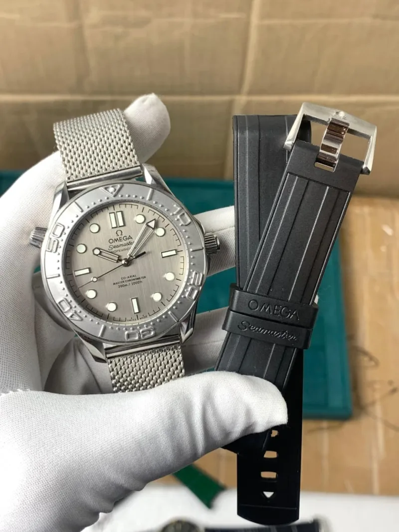 Omega-Seamaster-Diver-Automatic-Stainless-Steel-40mm-1 Omega Seamaster Diver Automatic Stainless Steel 40mm - Image 1
