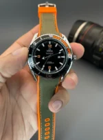 Omega Speedmaster Black 42mm Quartz - Image 2
