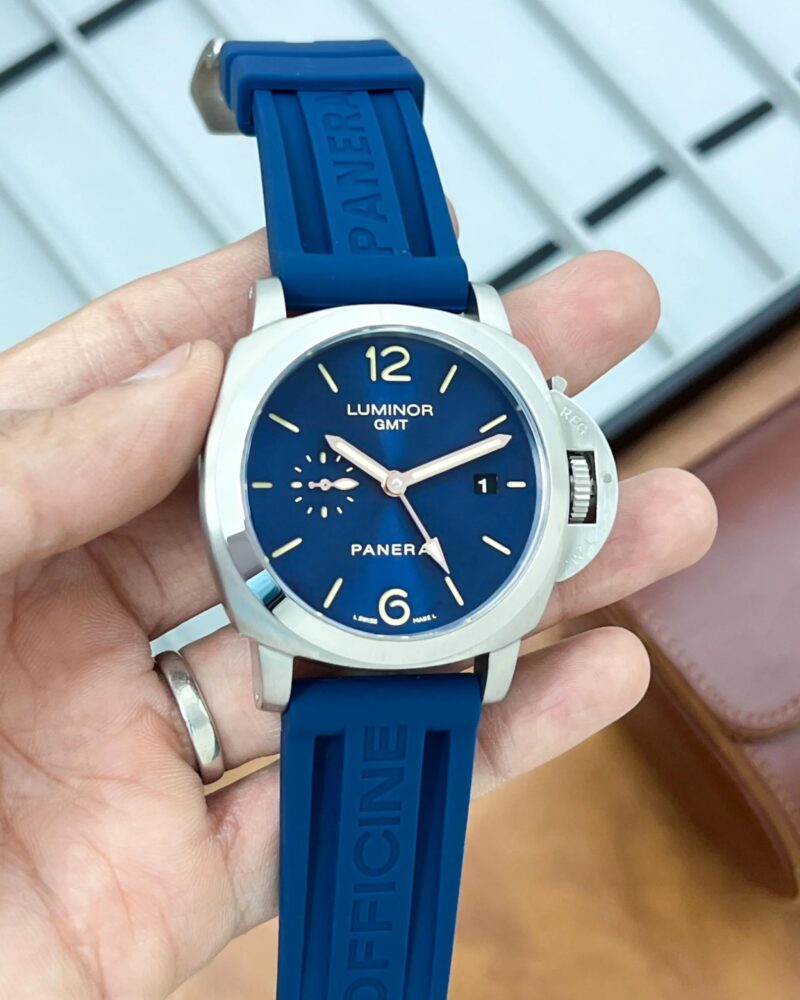 Panerai-Luminor-PAM01033-44MM-Automatic-GMT-1 Panerai Luminor PAM01033 44MM Automatic GMT - Image 1