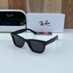Ray-Ban Wayfarer Classic Matte Black Sunglasses - Image 2