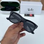 Ray-Ban Wayfarer Classic Matte Black Sunglasses - Image 3