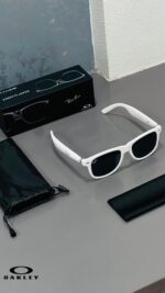 Ray-Ban X Oakley Smart Glasses Full Matte White - Image 4
