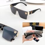 Versace Men’s Sunglasses Black/Gray - Image 2